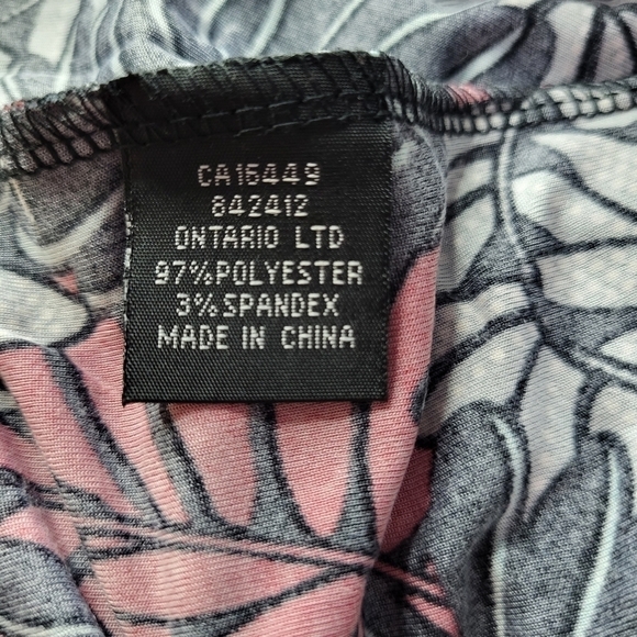 Fiori Black/Grey/Red Two-Piece Cardigan & Tank Size Sm - Picture 9 of 12